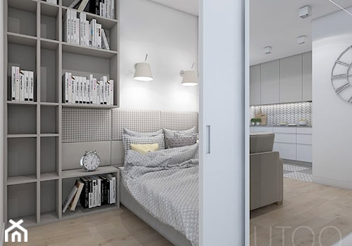 WSZĘDZIE BLISKO - Mała biała z panelami tapicerowanymi sypialnia, styl nowoczesny - zdjęcie od UTOO- pracownia architektury wnętrz i krajobrazu