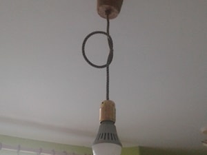 żarówka na kablu - zdjęcie od soto
