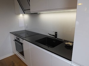 Mieszkanie 40m2 - Kuchnia, styl nowoczesny - zdjęcie od MASTERHOME GROUP