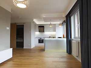 Mieszkanie 40m2 - Mały szary salon z kuchnią, styl nowoczesny - zdjęcie od MASTERHOME GROUP