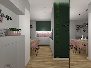 Pudrowy róż i zieleń - Mieszkanie w Warszawie (Korytarz) - zdjęcie od DIZU Studio Projektowe