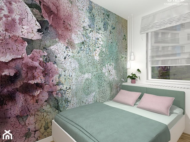 Pudrowe kolory w sypialni - Mieszkanie w Warszawie