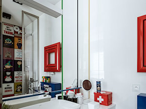 SESJA TORUŃ - Mała bez okna z lustrem z punktowym oświetleniem łazienka, styl nowoczesny - zdjęcie od FAMM DESIGN
