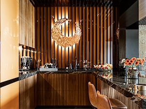 SESJA TORUŃ - Średnia otwarta z salonem z zabudowaną lodówką z podblatowym zlewozmywakiem kuchnia w kształcie litery u, styl nowoczesny - zdjęcie od FAMM DESIGN