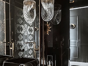 SESJA TORUŃ - Mała bez okna z lustrem z marmurową podłogą z punktowym oświetleniem łazienka, styl glamour - zdjęcie od FAMM DESIGN