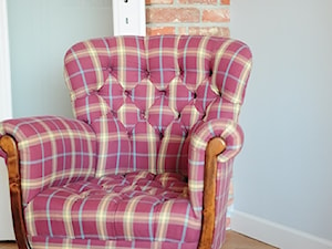 Stary fotel w nowym wydaniu - zdjęcie od Dizajnia art - studio projektowe