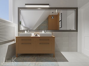 Eklektyczny dom - Mała na poddaszu z lustrem z dwoma umywalkami łazienka z oknem, styl tradycyjny - zdjęcie od JoKDesign