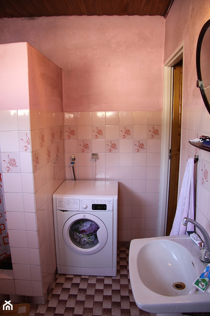 Łazienka na trójkącie - Średnia bez okna z pralką / suszarką łazienka - zdjęcie od PX3 Pracownia Projektowa Prokopowicz - Homebook