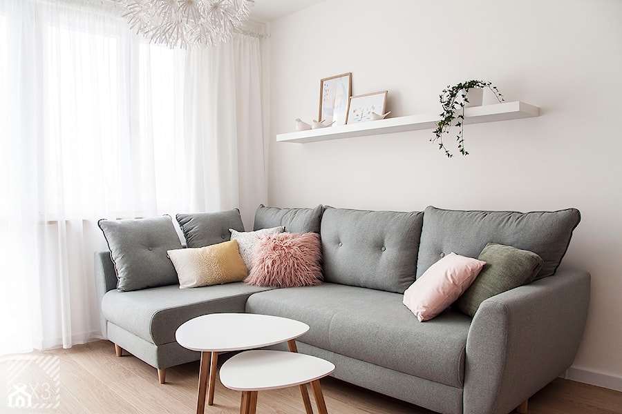 Pastelowe mieszkanie na wynajem - Mały beżowy salon, styl skandynawski - zdjęcie od PX3 Pracownia Projektowa Prokopowicz