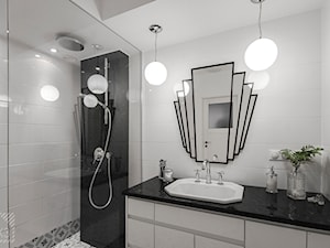 Mieszkanie Art Deco - Mała na poddaszu bez okna łazienka, styl glamour - zdjęcie od PX3 Pracownia Projektowa Prokopowicz