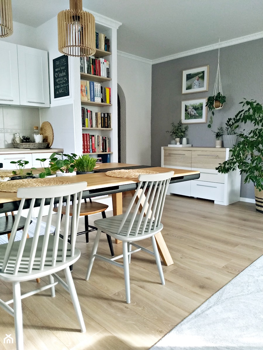 Salon z kuchnią w bloku - Salon, styl skandynawski - zdjęcie od Olga Drozd