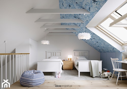 Apartament nadmorski - Średni biały niebieski pokój dziecka dla nastolatka dla chłopca dla dziewczynki, styl skandynawski - zdjęcie od idea projekt