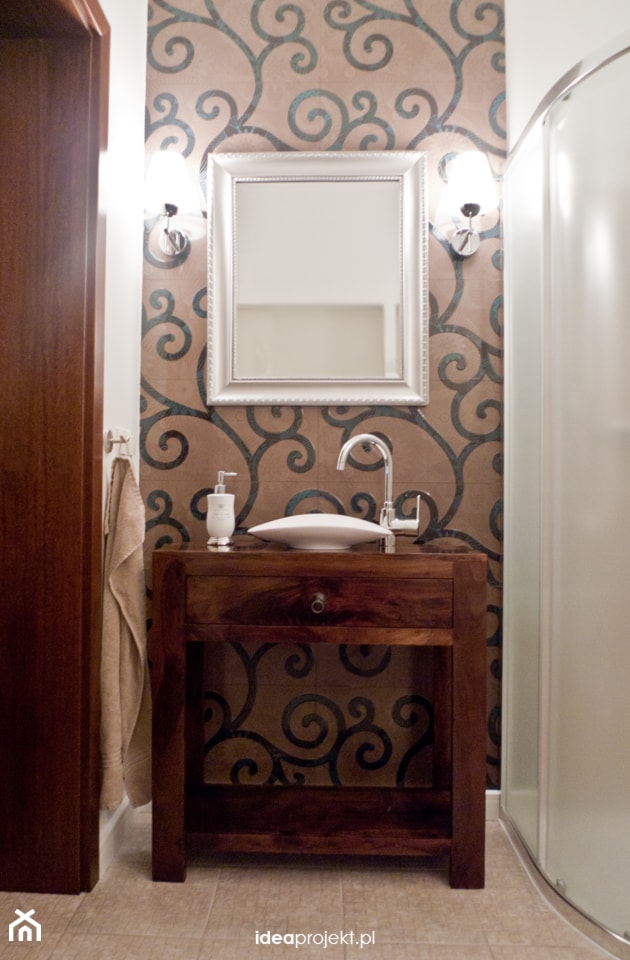 Łazienka dla gości - Mała bez okna z lustrem łazienka, styl tradycyjny - zdjęcie od idea projekt