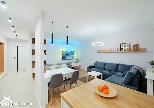 mieszkanie 60m2 ul. Melomanów Lublin - Mała biała jadalnia w salonie, styl nowoczesny - zdjęcie od Auraprojekt