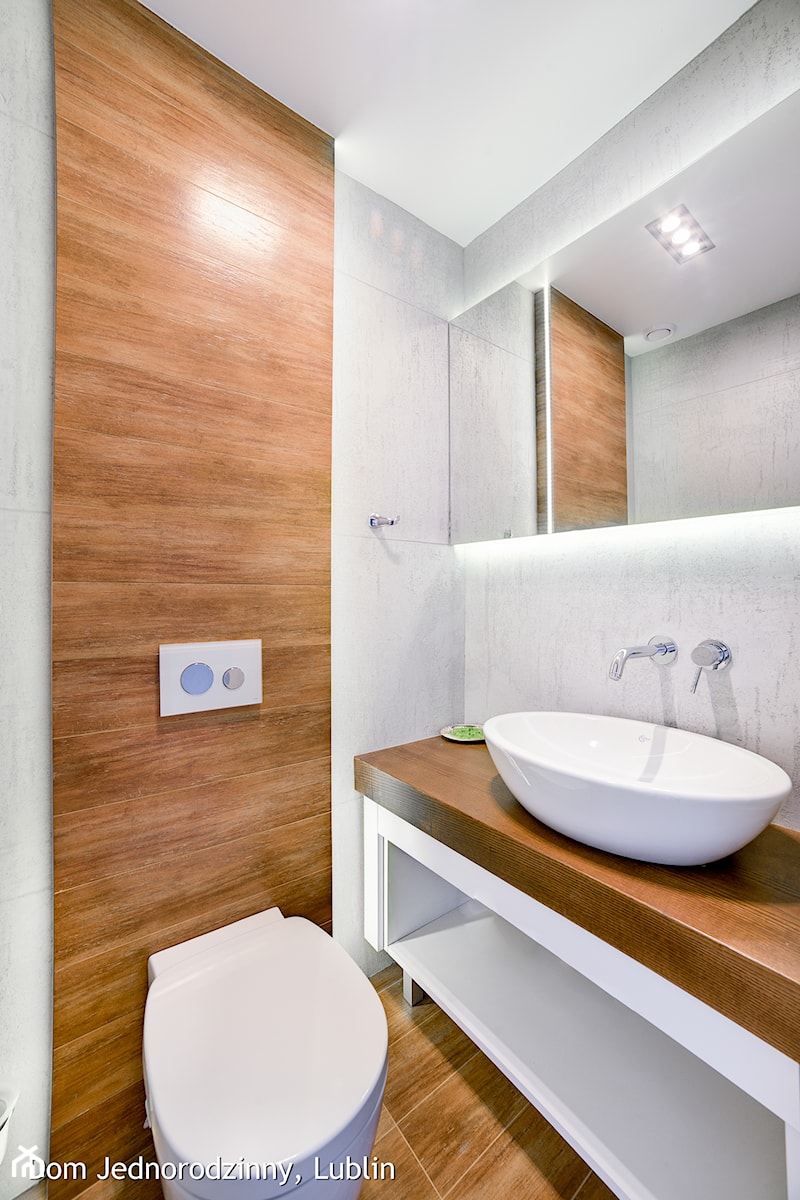 Dom jednorodzinny ul.Goplan Lublin - Mała z punktowym oświetleniem łazienka, styl minimalistyczny - zdjęcie od Auraprojekt
