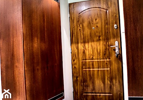 mieszkanie ul.Wigilijna Lublin - Średni biały brązowy hol / przedpokój, styl nowoczesny - zdjęcie od Auraprojekt