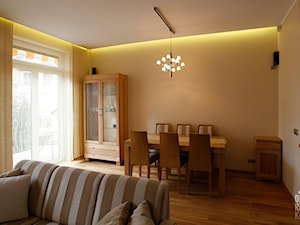 POZNAŃ|Strzeszyn|salon i kuchnia | realizacja - Średnia szara jadalnia w salonie - zdjęcie od dekoratorka.pl