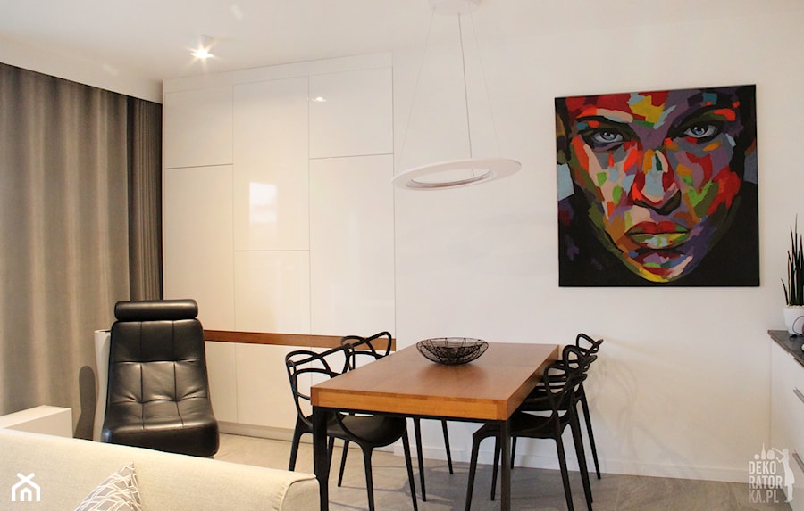 POZNAŃ | Apartament - Średnia biała jadalnia w salonie, styl nowoczesny - zdjęcie od dekoratorka.pl