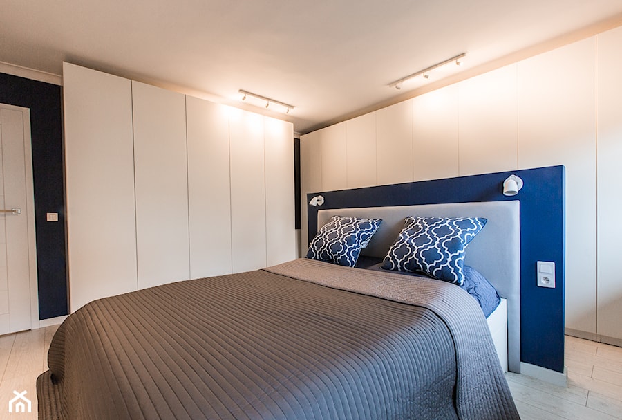 Mieszkanie na wynajem Zielona Góra - Średnia beżowa niebieska sypialnia, styl nowoczesny - zdjęcie od StanglewiczDizajn