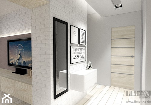 Mieszkanie w szarościach w stylu skandynawskim - Mały biały szary hol / przedpokój, styl skandynawski - zdjęcie od Limonka Design Group