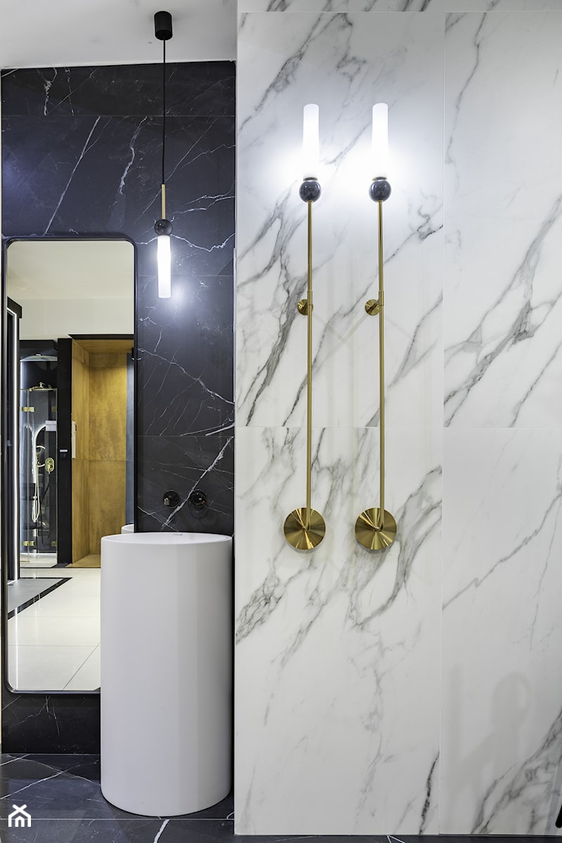 Elegancja minimalistycznej łazienki: harmonijne połączenie klasyki z nowoczesnością - zdjęcie od Maxfliz Salony Wyposażenia Wnętrz