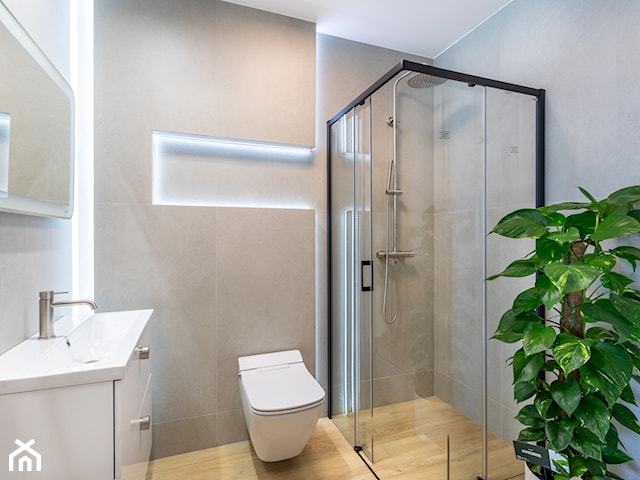 Mała łazienka w bloku z prysznicem – funkcja i minimalizm