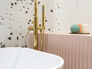 Elegancka łazienka z lastrykiem w nowoczesnym wydaniu - zdjęcie od Maxfliz Salony Wyposażenia Wnętrz