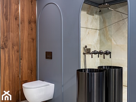 Aranżacje wnętrz - Łazienka: Niebieska łazienka z prysznicem w klasycznym stylu - Maxfliz Salony Wyposażenia Wnętrz. Przeglądaj, dodawaj i zapisuj najlepsze zdjęcia, pomysły i inspiracje designerskie. W bazie mamy już prawie milion fotografii!