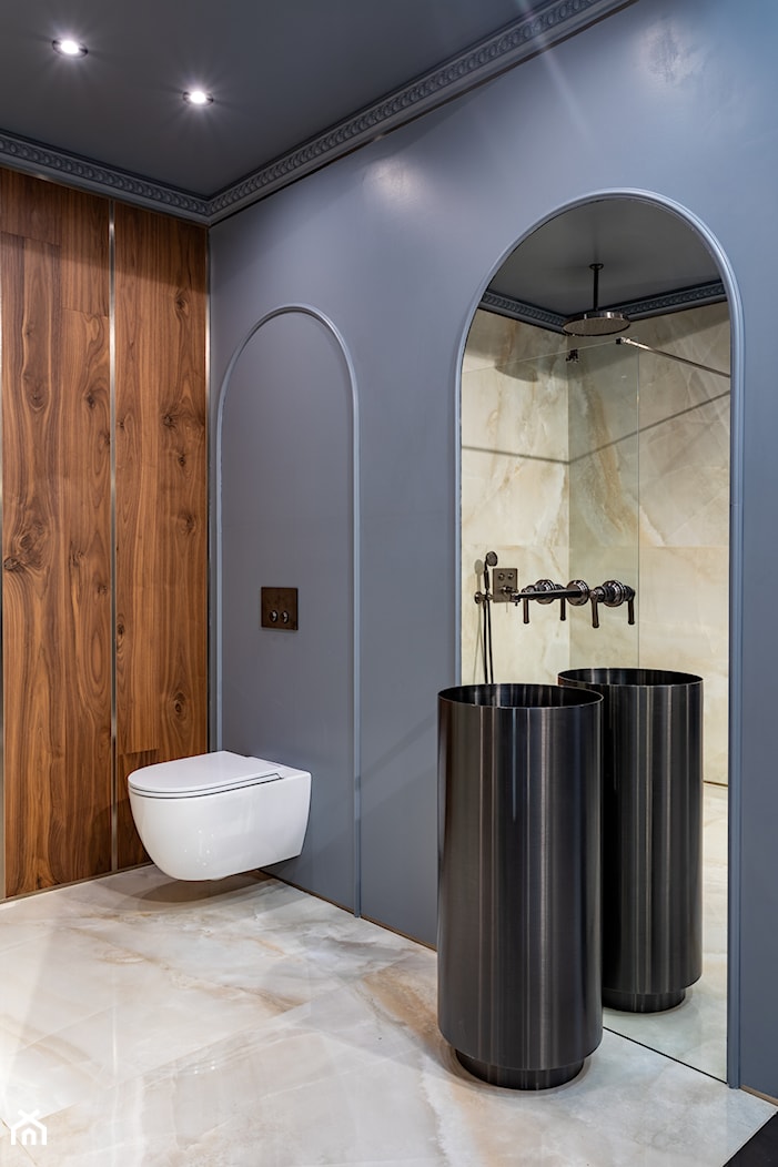 Niebieska łazienka z prysznicem w klasycznym stylu - zdjęcie od Maxfliz Salony Wyposażenia Wnętrz - Homebook