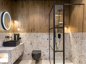Drewno i lastryko w łazience – nowoczesna przestrzeń z prysznicem - zdjęcie od Maxfliz Salony Wyposażenia Wnętrz
