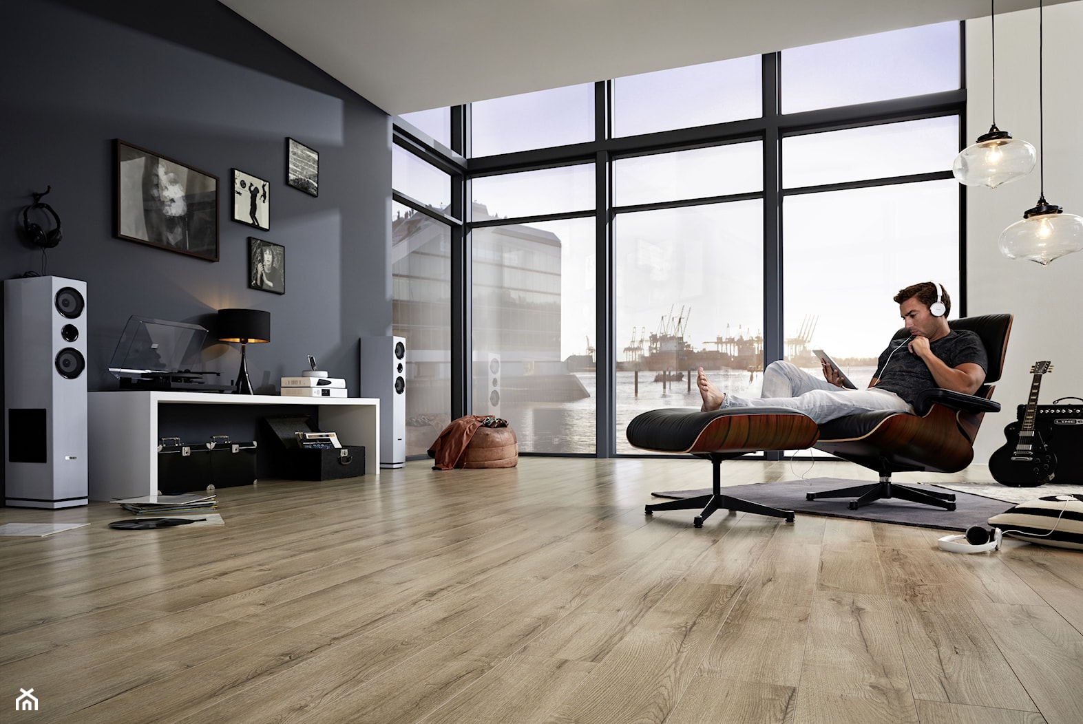 Kronopol Platinium Flooring - Średni niebieski szary salon, styl nowoczesny - zdjęcie od SWISS KRONO - Homebook
