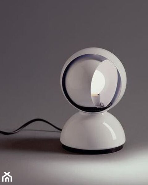 Lampa stołowa - Artemide - Eclisse - zdjęcie od DecoMania.pl - Homebook