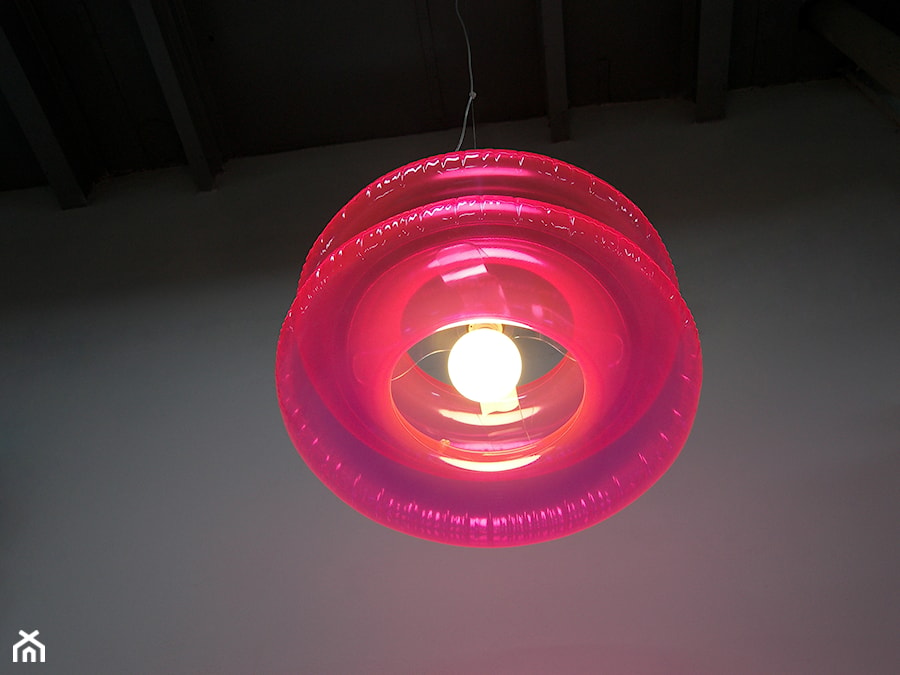 Wisząca lampa Puff Buff - Big Pink - zdjęcie od DecoMania.pl