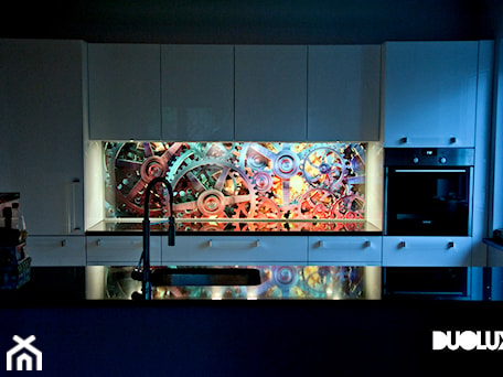 Aranżacje wnętrz - Kuchnia: Panele podświetlane LED - DecoMania.pl. Przeglądaj, dodawaj i zapisuj najlepsze zdjęcia, pomysły i inspiracje designerskie. W bazie mamy już prawie milion fotografii!