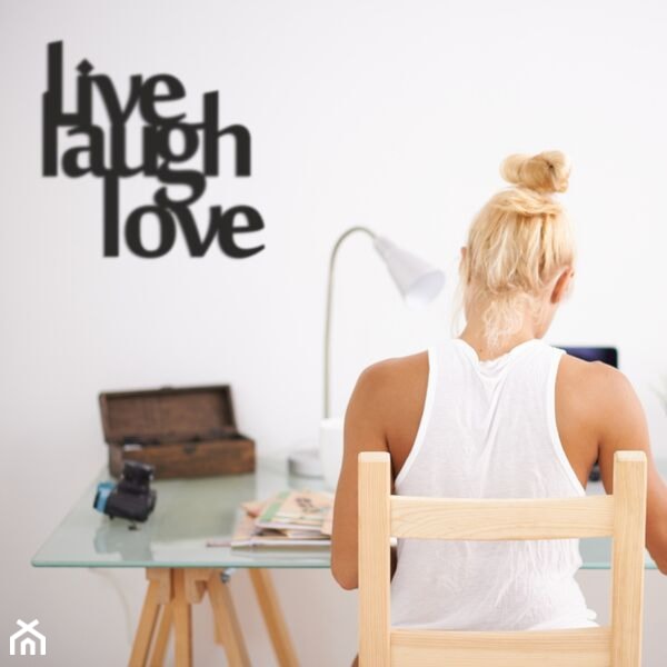 Napis na ścianę LIVE LAUGH LOVE czarny - zdjęcie od DecoMania.pl - Homebook
