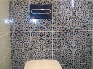 Płytki Mattullah - ceramiczne płytki z Maroka jako dekor na ścianiach w łązience - zdjęcie od Kolory Maroka