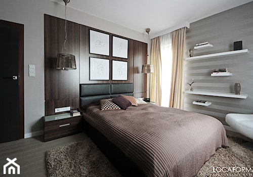 Mieszkanie we Wrocławiu - Średnia beżowa szara sypialnia, styl nowoczesny - zdjęcie od Locaforma