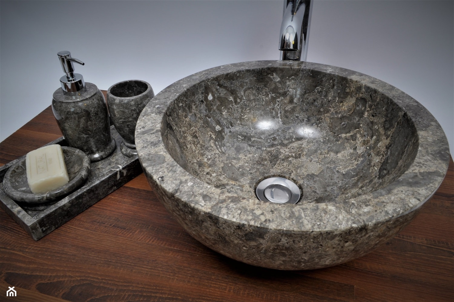 Umywalka kamienna marmur szary - zdjęcie od Industone - Homebook