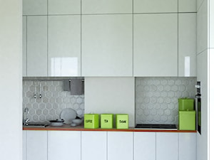 mieszkanie z przygodą - Średnia otwarta z salonem biała z zabudowaną lodówką z nablatowym zlewozmywakiem kuchnia w kształcie litery l, styl nowoczesny - zdjęcie od ASK- projektowanie wnętrz