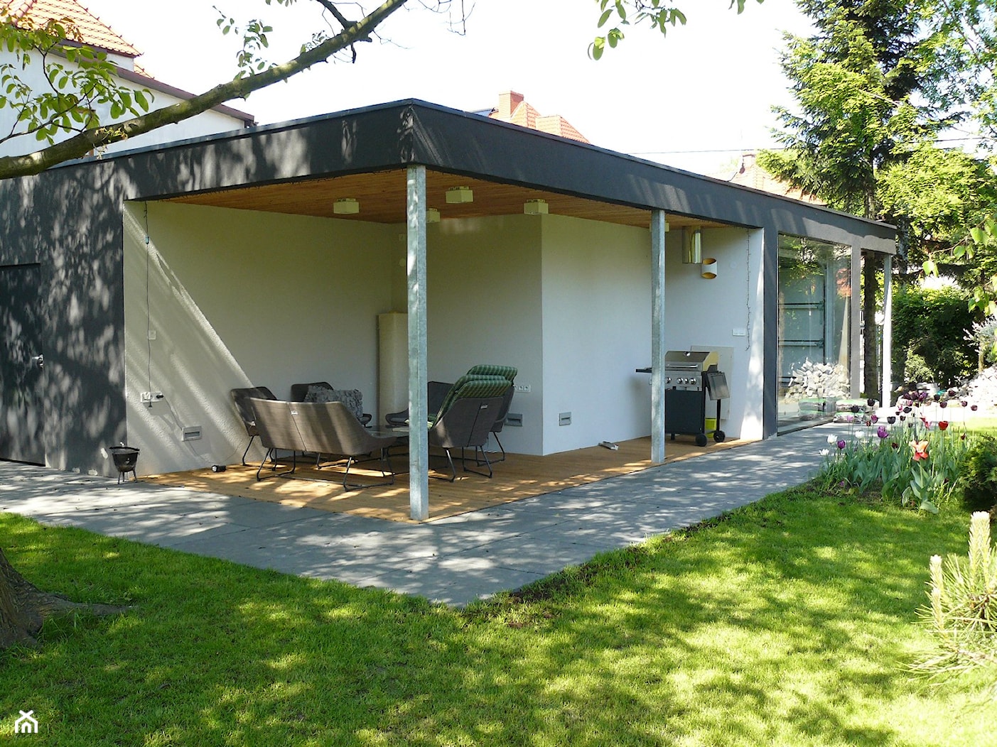Pawilon w ogrodzie - Małe parterowe nowoczesne domy jednorodzinne murowane, styl minimalistyczny - zdjęcie od INOSTUDIO architekci - Homebook