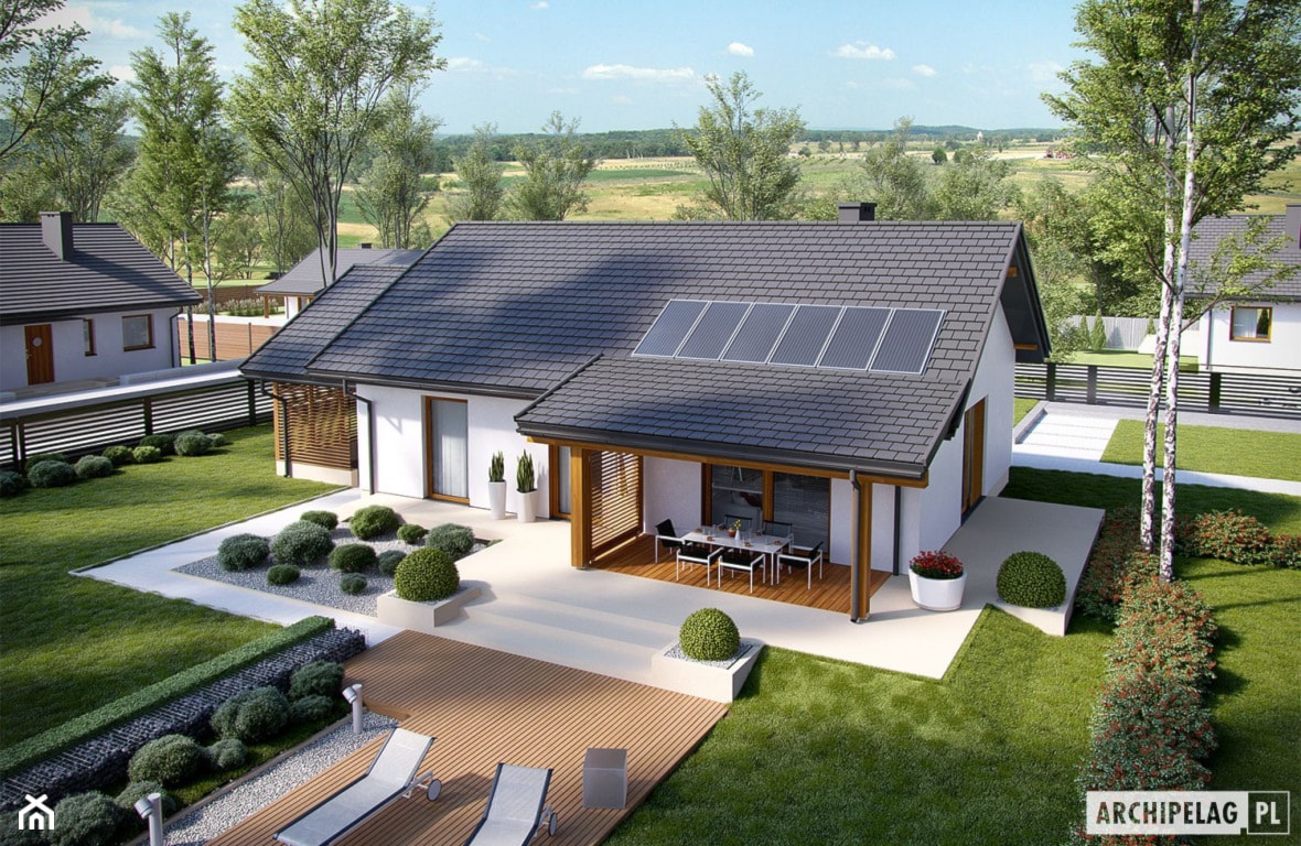 nowoczesny dom z panelami słonecznymi
