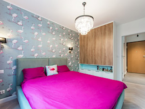 STYLOWE MIESZKANIE W BLOKU - Średnia biała szara sypialnia, styl nowoczesny - zdjęcie od Kolektyw D2
