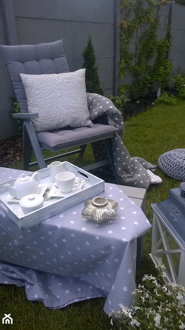 Relaks pod chmurką w wersji grillowej i podwieczorkowej :) - Ogród - zdjęcie od joannagrden - Homebook
