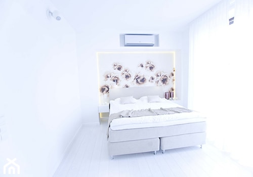Apartament Biały - Średnia biała sypialnia, styl minimalistyczny - zdjęcie od Chałupko Design