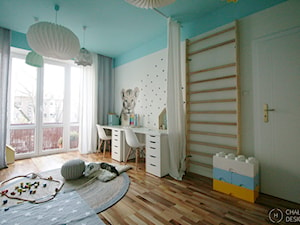 Pokój dziecięcy dla rodzeństwa - Średni szary niebieski pokój dziecka dla dziecka dla nastolatka dla chłopca dla dziewczynki dla rodzeństwa - zdjęcie od Chałupko Design