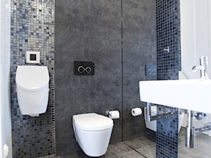 Apartament Biały - Mała bez okna łazienka, styl minimalistyczny - zdjęcie od Chałupko Design