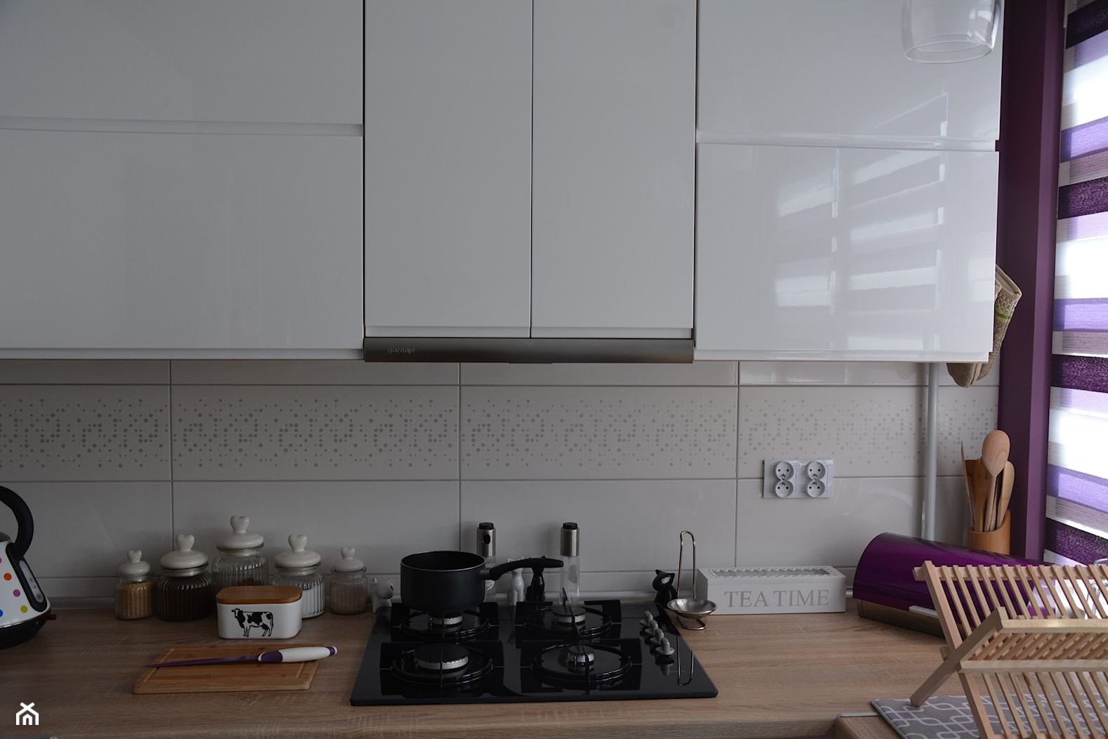Mieszkanie z wielkiej płyty - kapitalny remont - Kuchnia, styl skandynawski - zdjęcie od emotka - Homebook