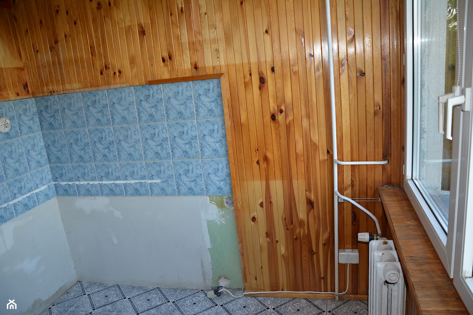 Mieszkanie z wielkiej płyty - kapitalny remont - Kuchnia - zdjęcie od emotka - Homebook
