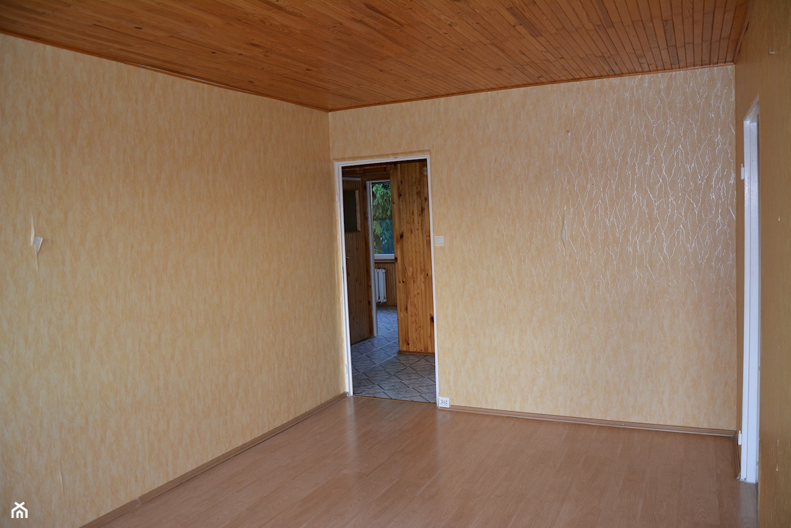 Mieszkanie z wielkiej płyty - kapitalny remont - Salon - zdjęcie od emotka - Homebook