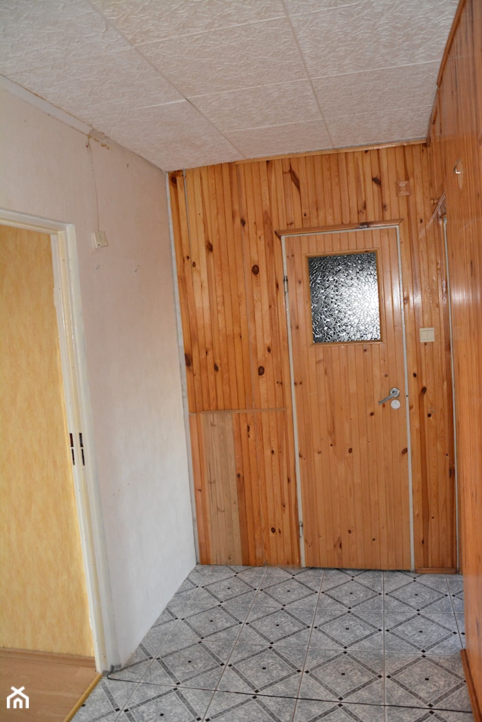 Mieszkanie z wielkiej płyty - kapitalny remont - Hol / przedpokój - zdjęcie od emotka - Homebook